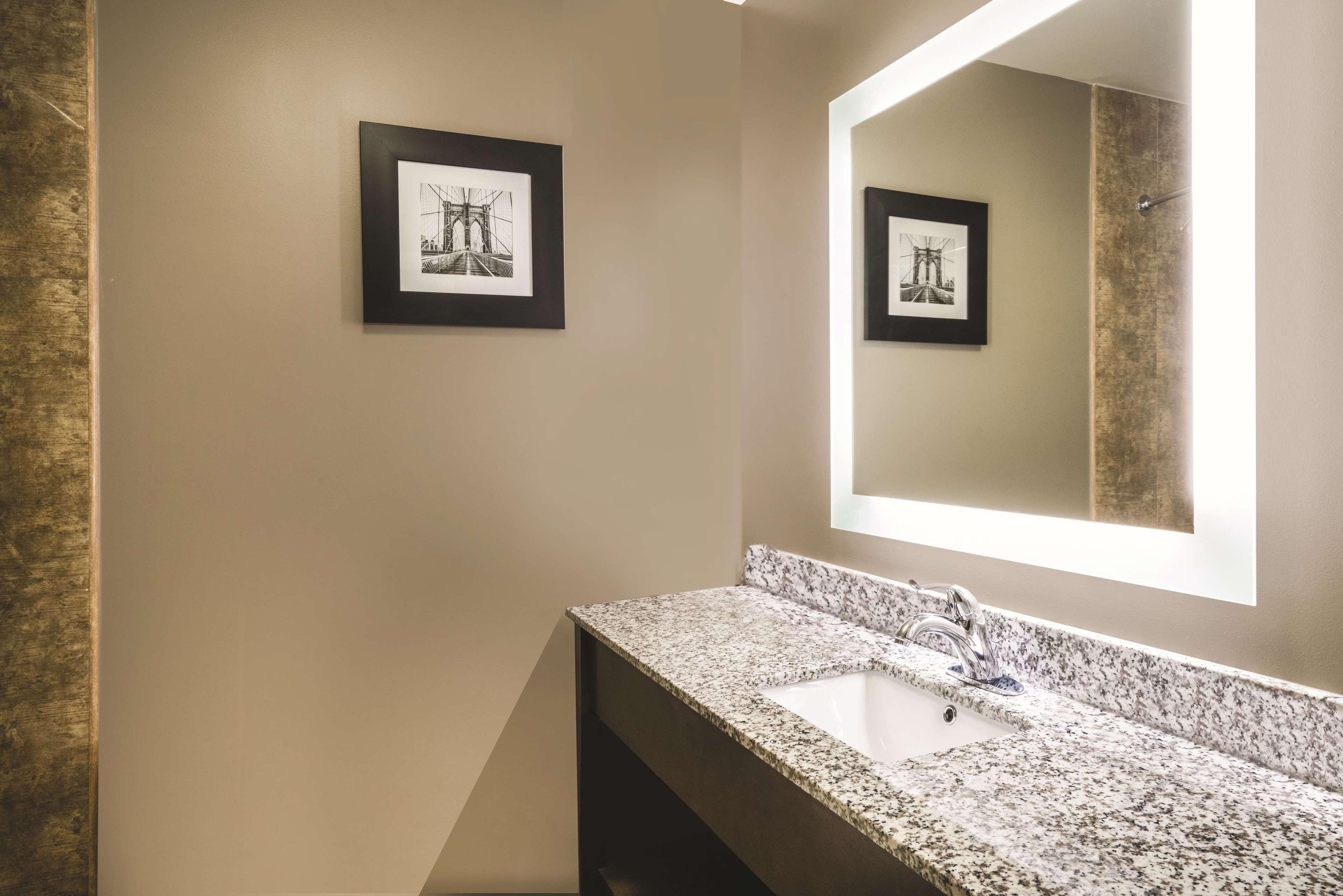 ניו יורק La Quinta By Wyndham Brooklyn Central מראה חיצוני תמונה